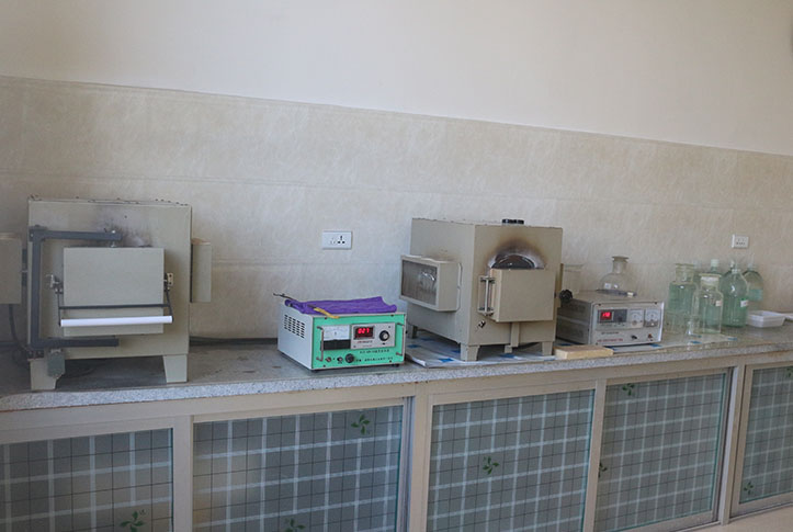 Laboratory equipment